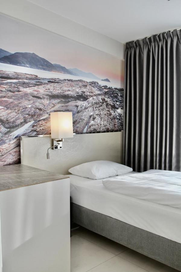 Super Stay Hotel, Осло Экстерьер фото